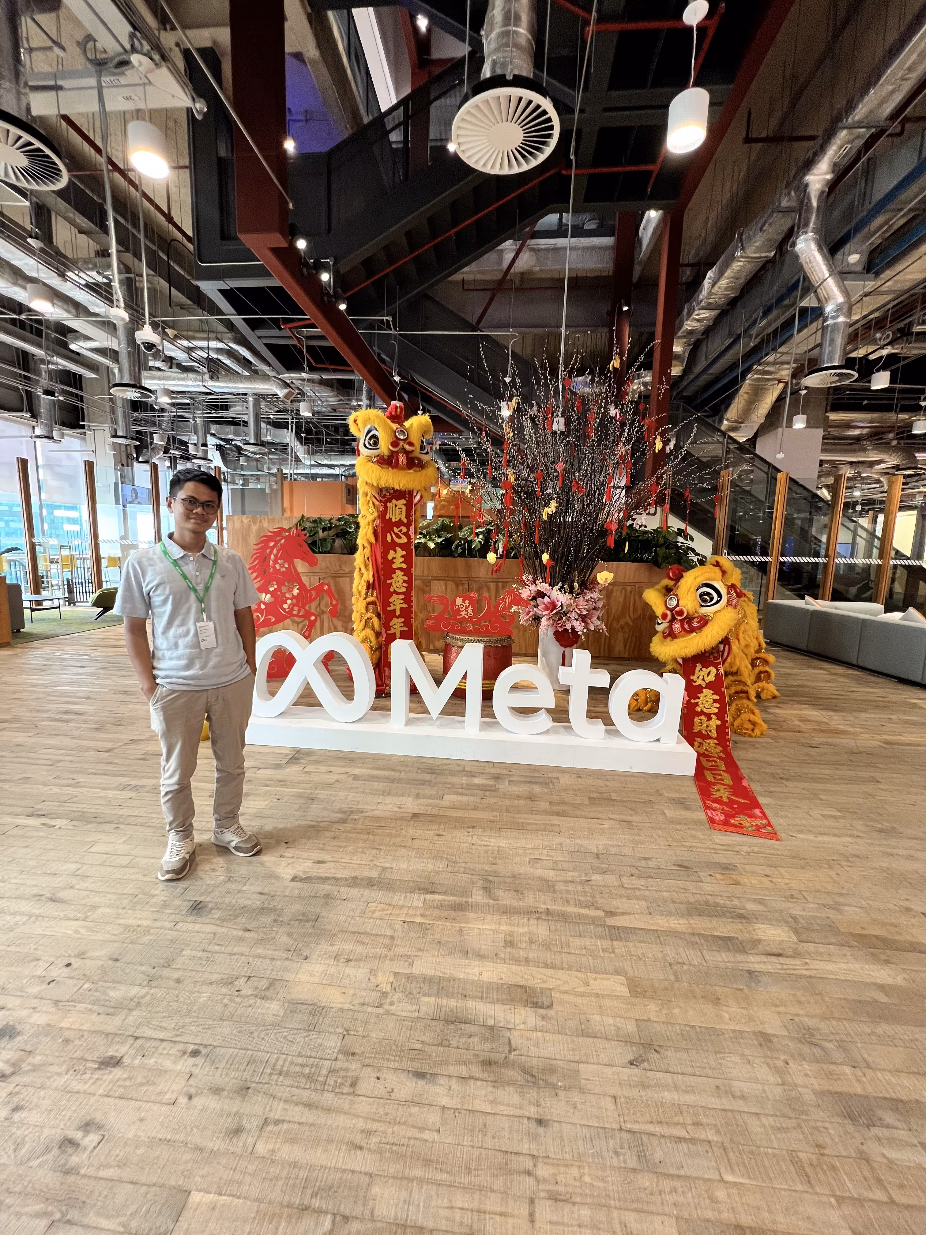 Kunjungan ke kantor Meta
